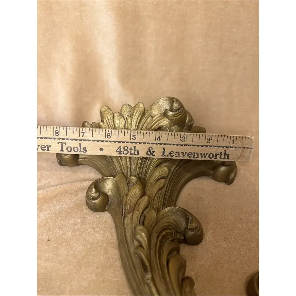 Vintage Classical Leaf Wall Sconce Planter Gold‎ Tone Finish.